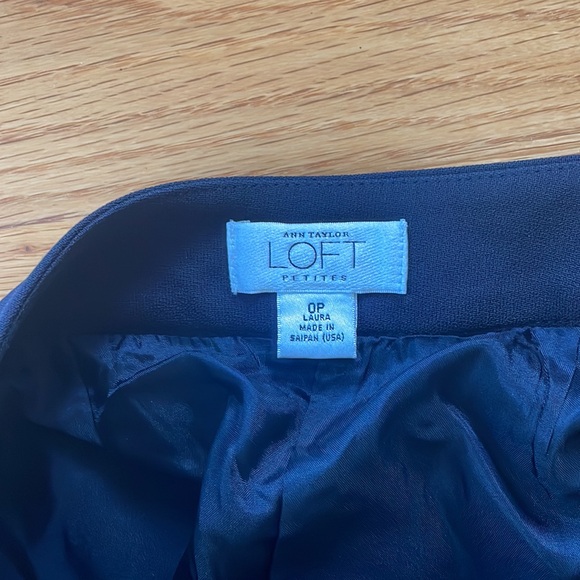 Ann Taylor loft suit set. Black 0 petite. Blazer and pants. - Picture 8 of 10